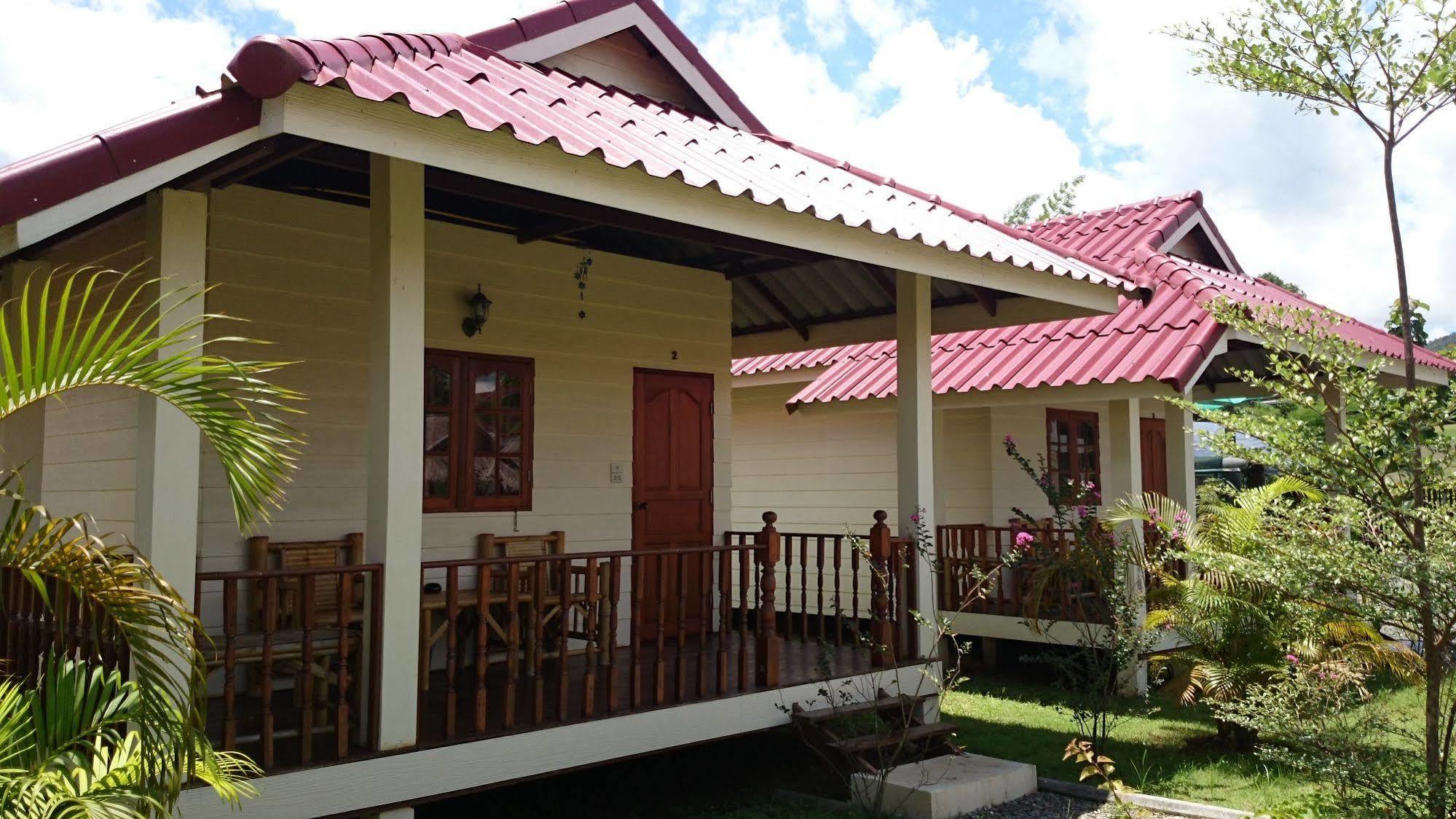 Smile Resort Mae Rim Esterno foto